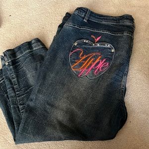 COPY - Apple bottom Capris -plus